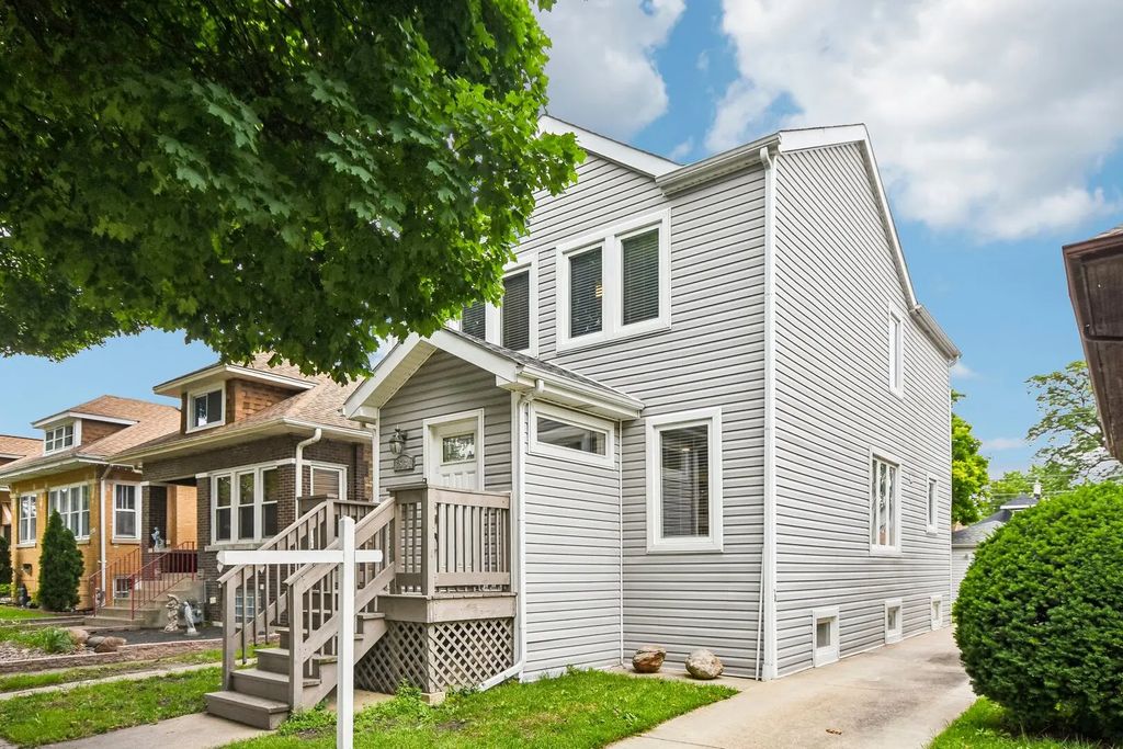 3531 Scoville Avenue, Berwyn
