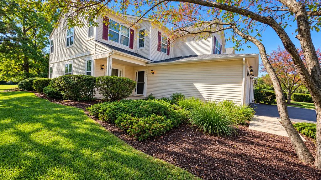 1216 N Brookdale Drive 1216, Carpentersville