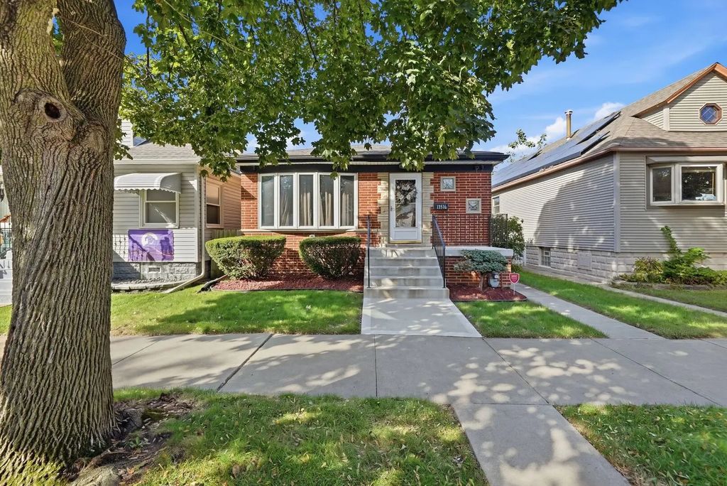 13516 S Avenue L Street, Chicago