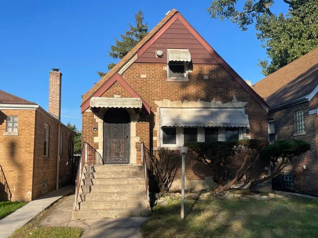 8640 S Vernon Avenue, Chicago