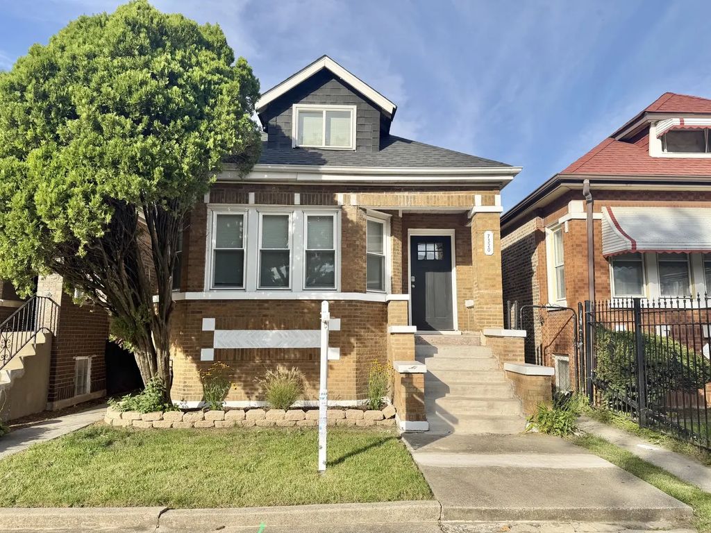 7320 S Oakley Avenue, Chicago