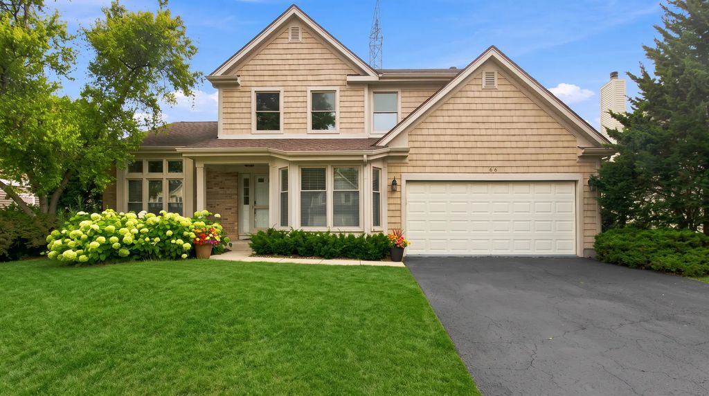 66 Copperwood Drive, Buffalo Grove