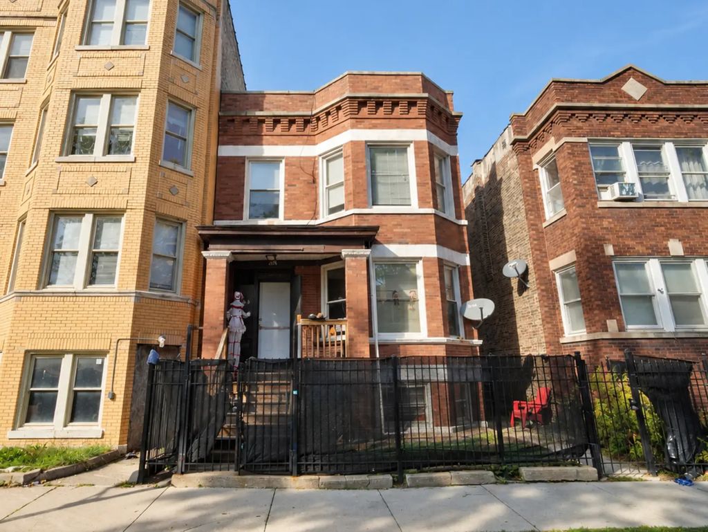 4914 W Van Buren Street, Chicago