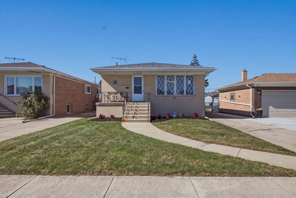 536 Muskegon Avenue, Calumet City