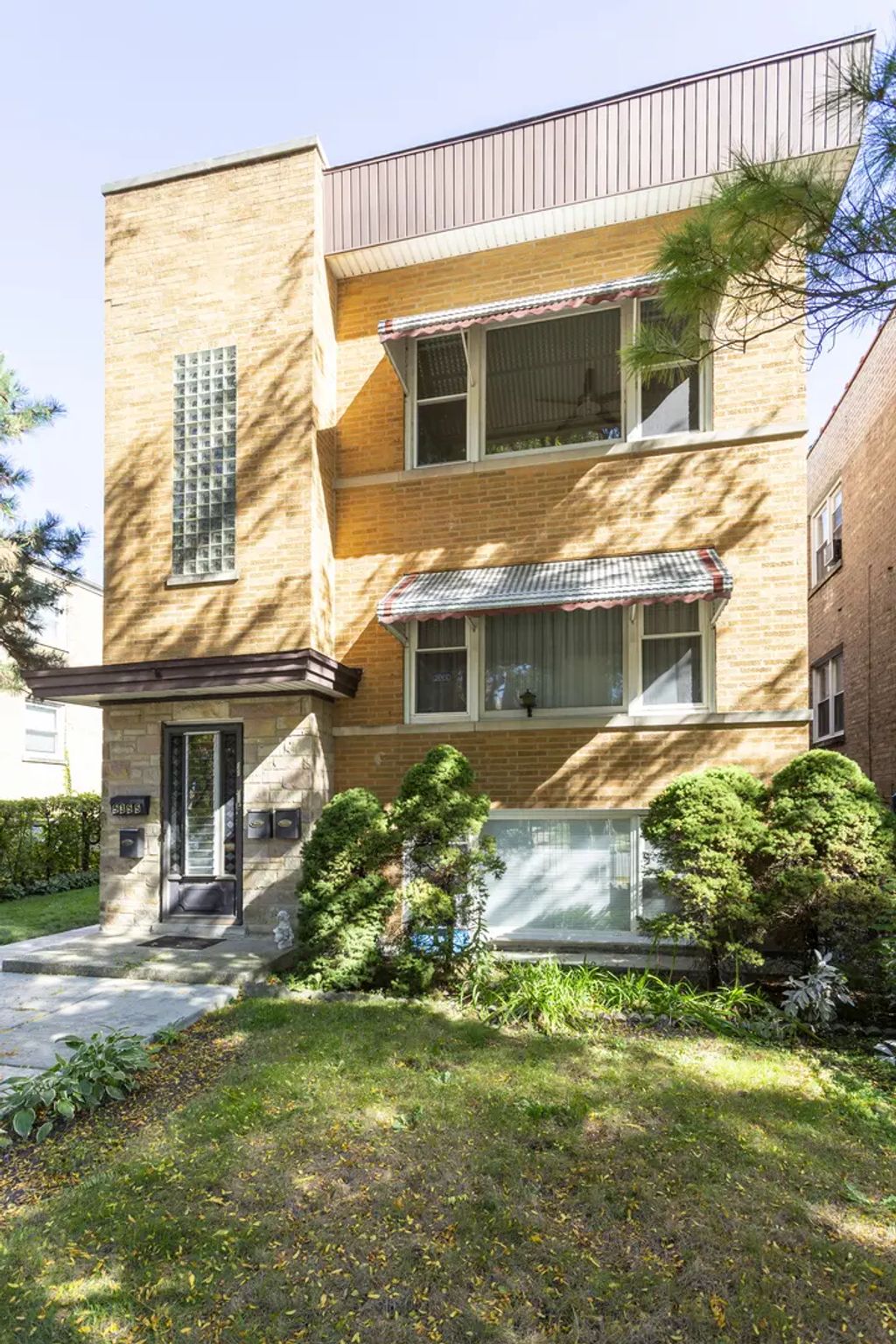 5355 N Central Avenue 2, Chicago