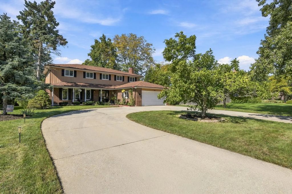 458 S Park Boulevard, Glen Ellyn