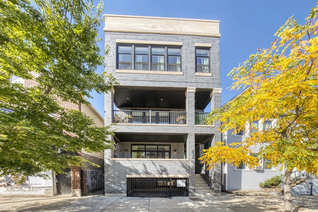 2438 N Western Avenue 1, Chicago