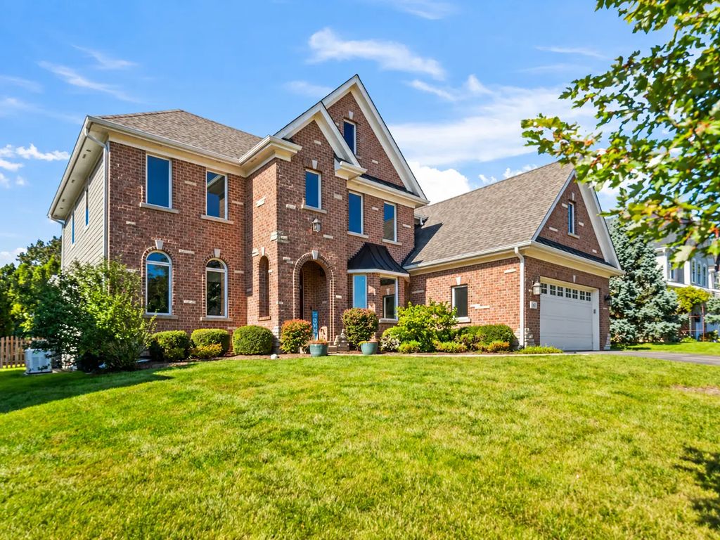 35 Linden Road, Lake Zurich