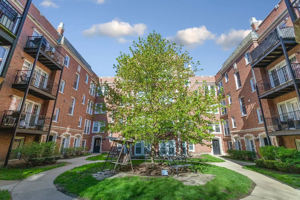7730 N Ashland Avenue C2, Chicago