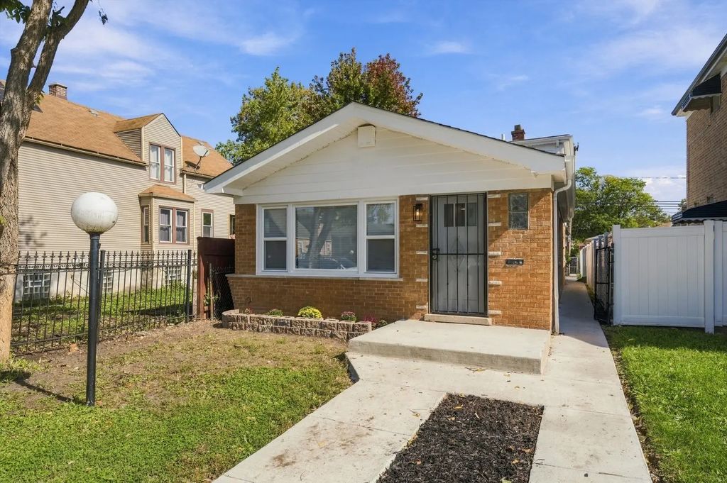 9061 S Parnell Avenue, Chicago