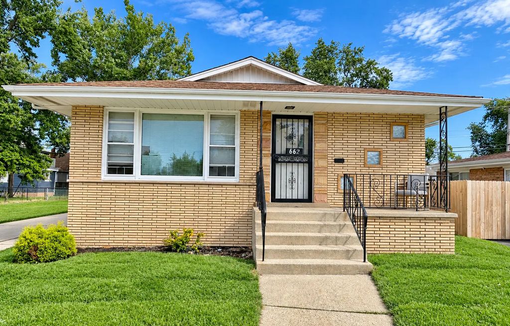 662 E Sibley Boulevard, Dolton