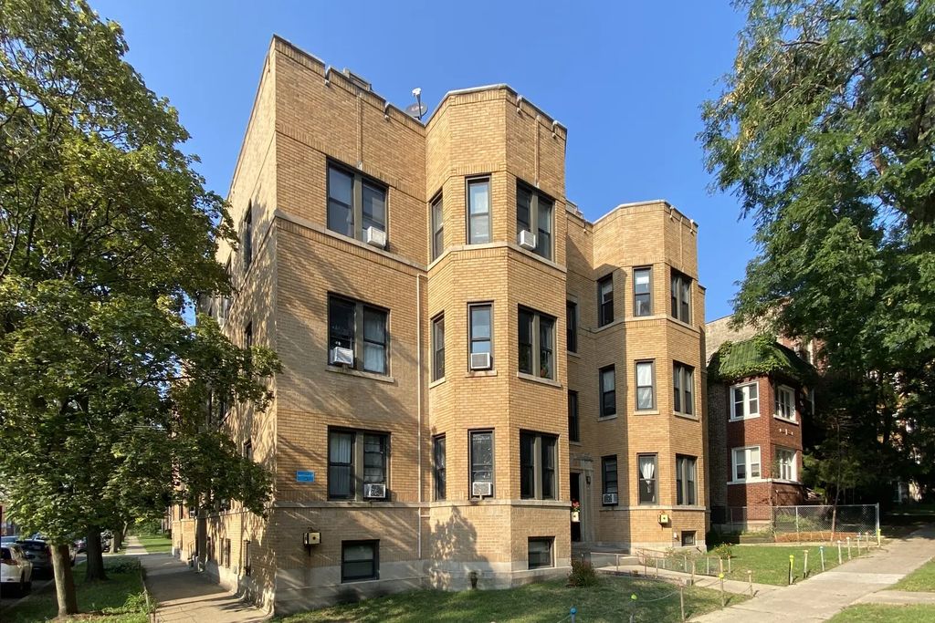 2054 W Arthur Avenue 2e, Chicago