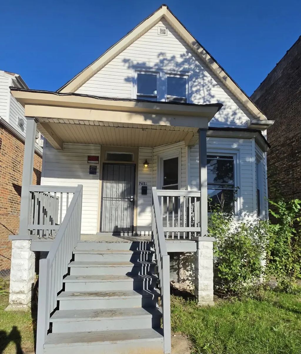 7651 S Langley Street, Chicago