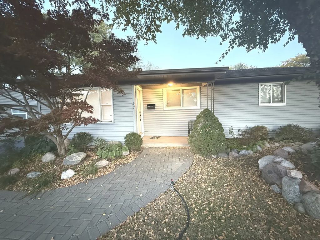 47 Birch Street, Carpentersville