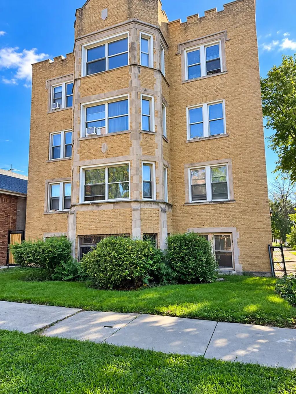 1248 W 83rd Street, Chicago