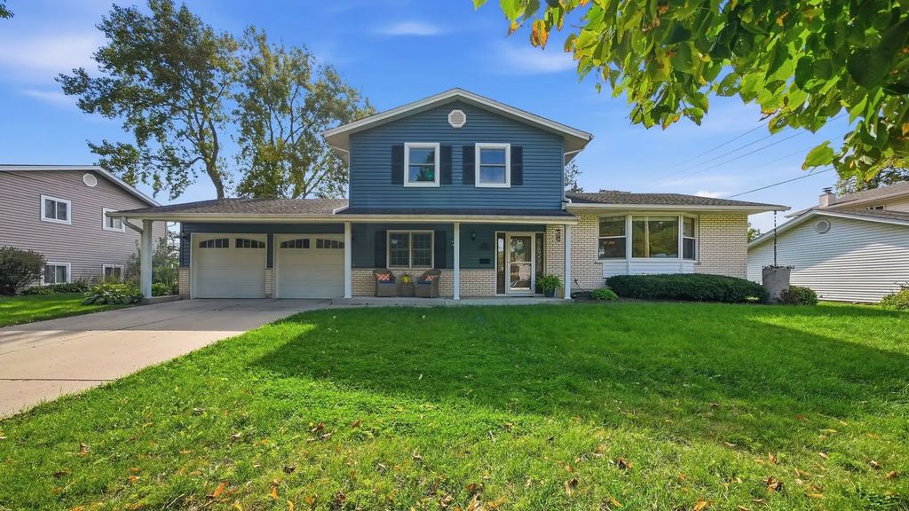 1363 E Kenilworth Avenue, Palatine