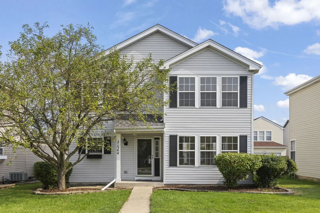 21544 Essex Drive, Crest Hill