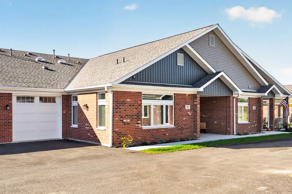 52 Kloe Lane 52, Sycamore