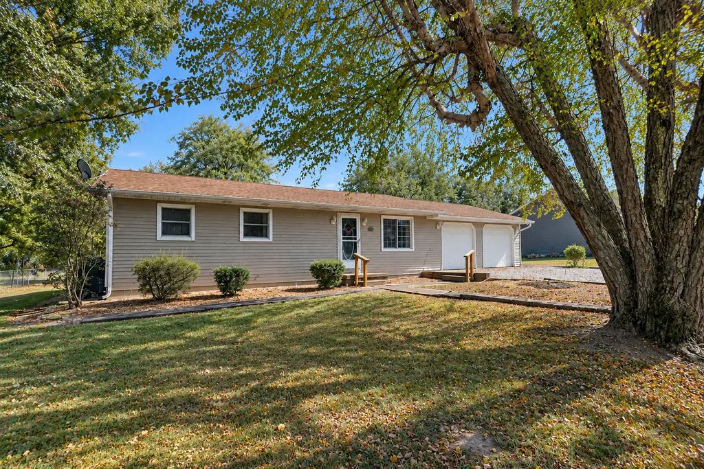 1200 S Wilson Street, Benton