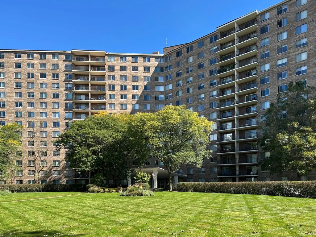 7141 N Kedzie Avenue 913, Chicago