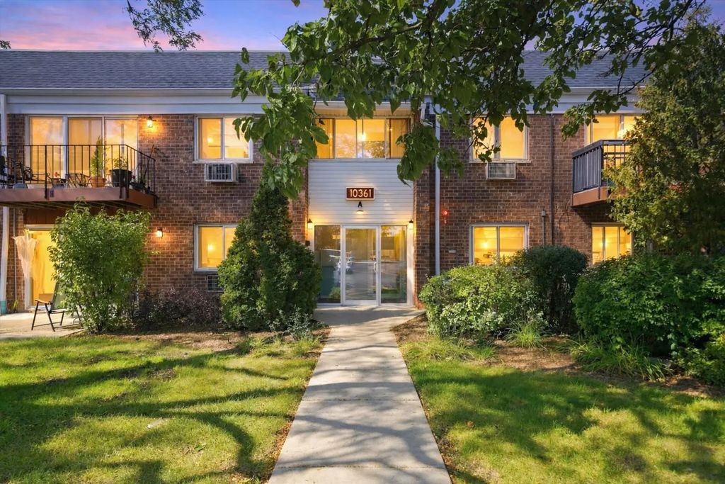 10361 Dearlove Road 2c, Glenview