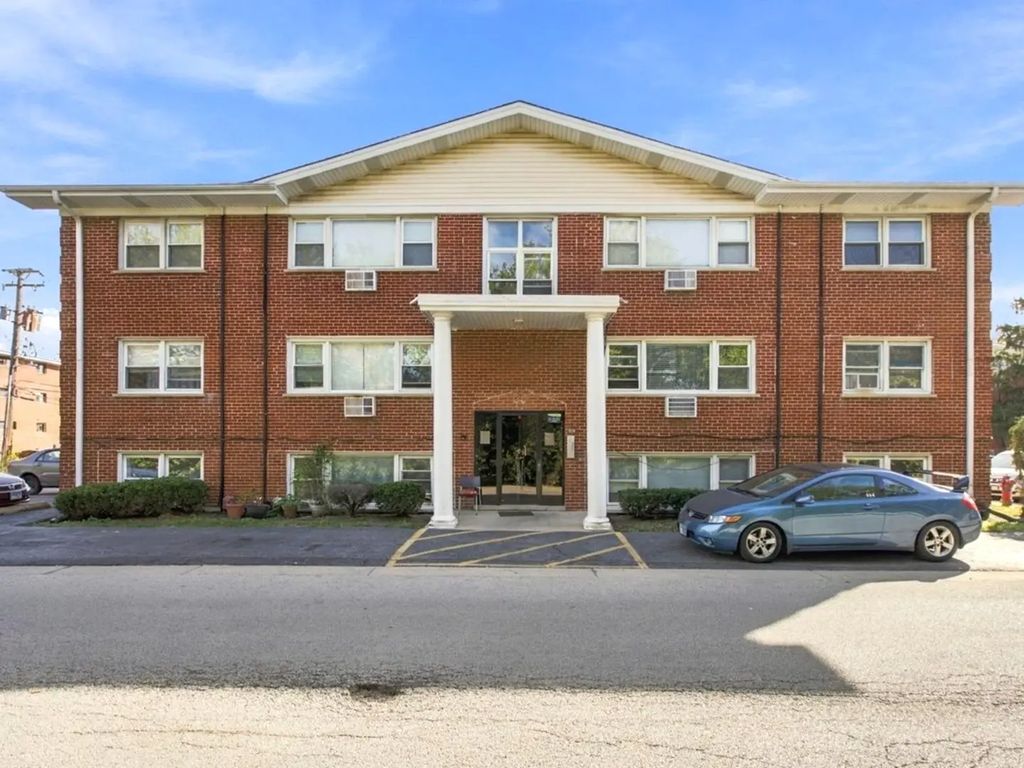 10154 Hartford Court 2c, Schiller Park