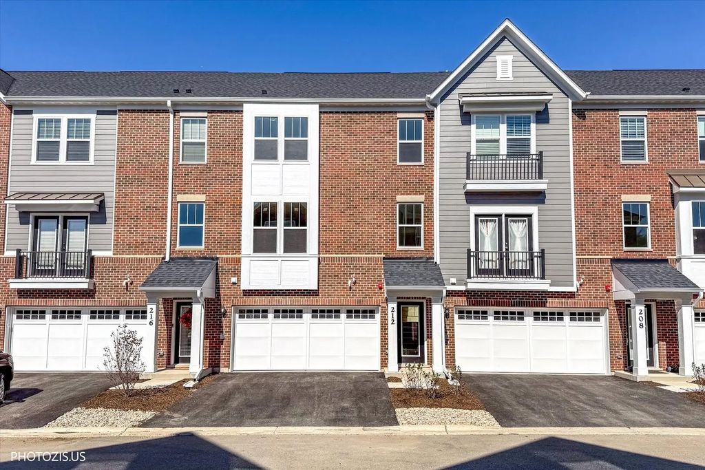 212 Mountain Interval Road 06325, Schaumburg