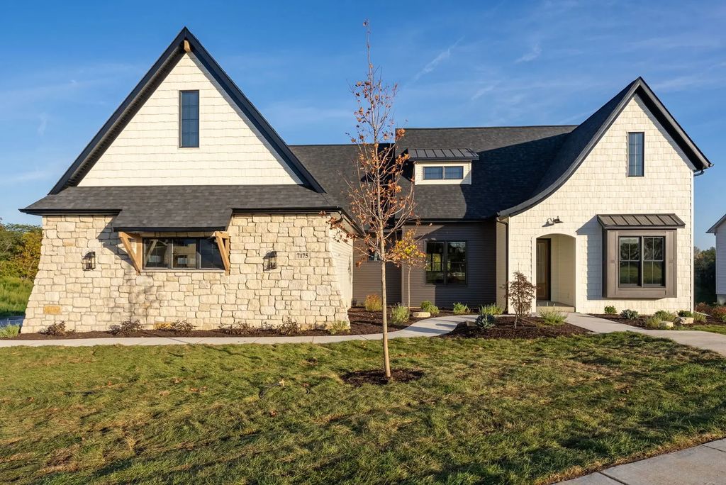 7175 Spring Creek Drive, Bettendorf