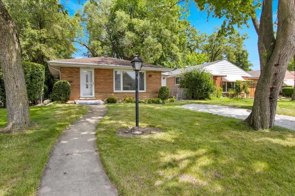 3864 Fargo Avenue, Skokie