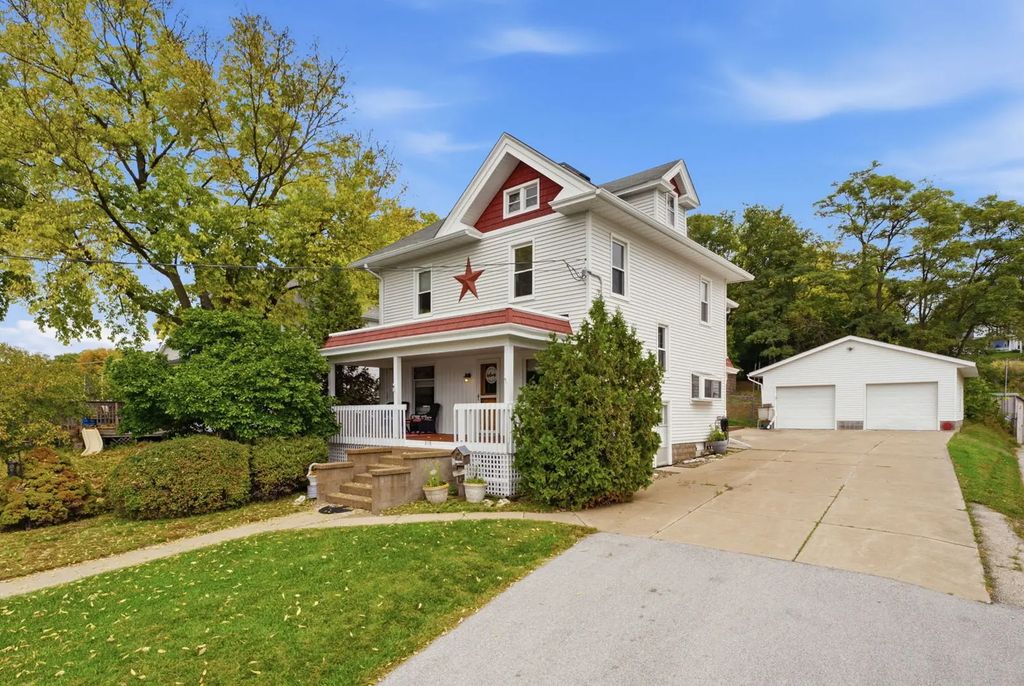 218 S Main Street, Port Byron