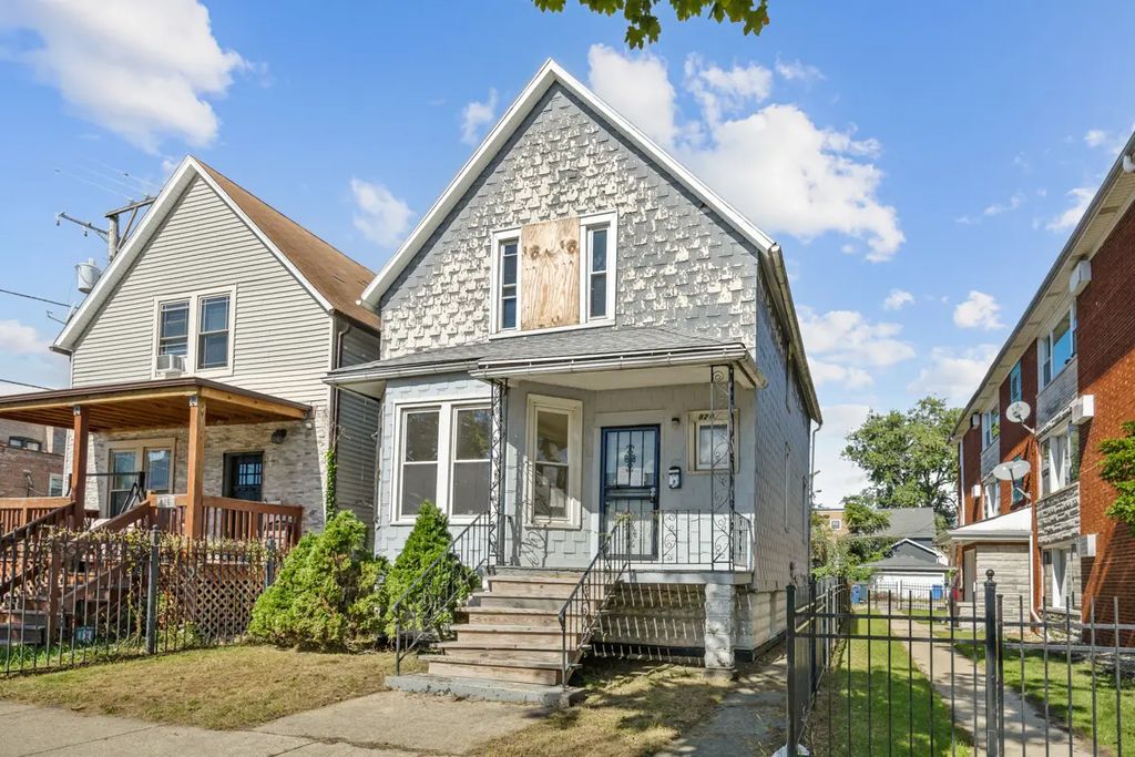 820 E 90th Place, Chicago