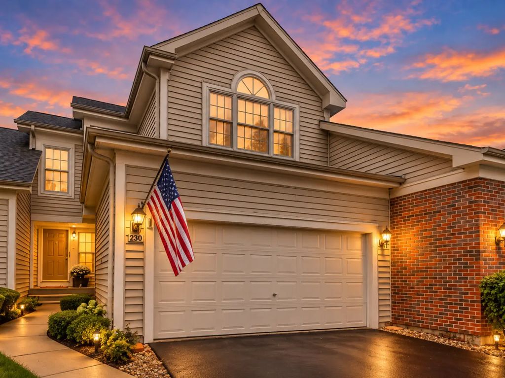230 Parktrail Court, Schaumburg