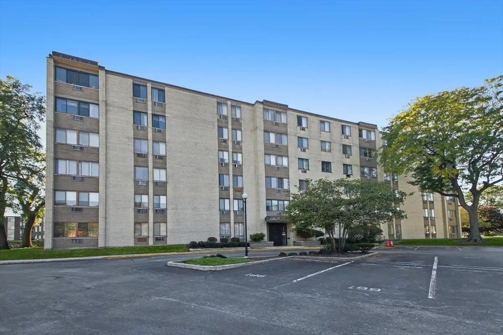 9740 S Pulaski Road 110, Oak Lawn