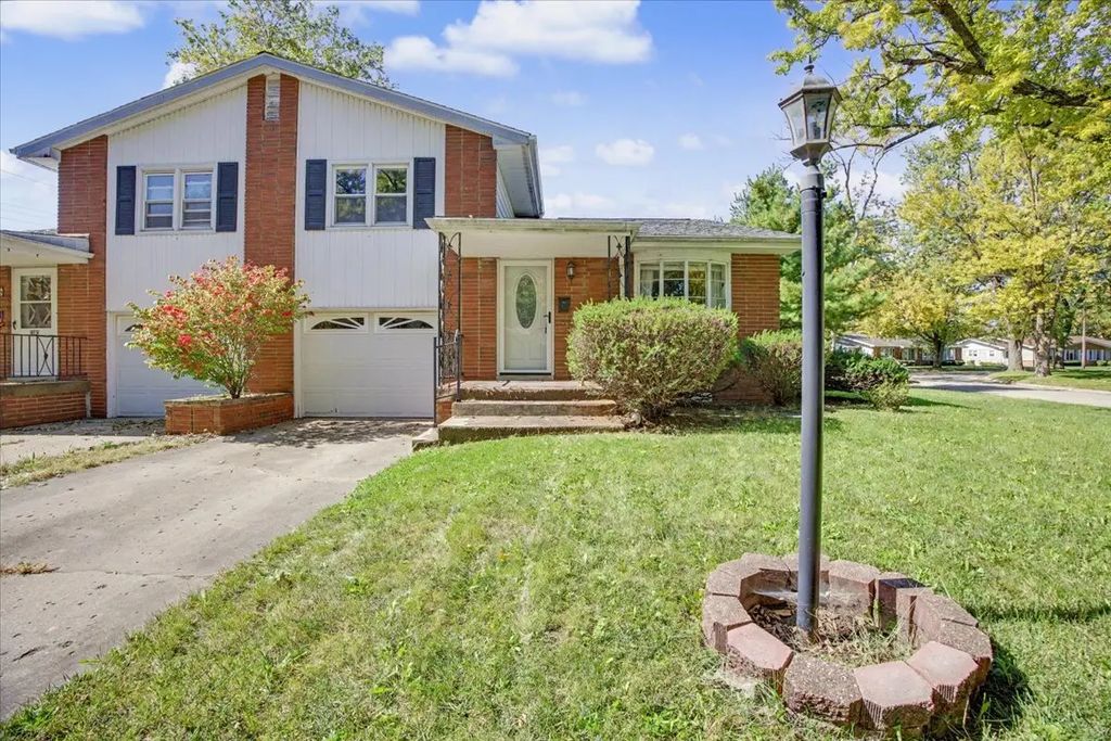 1301 S Oak Street, Pontiac