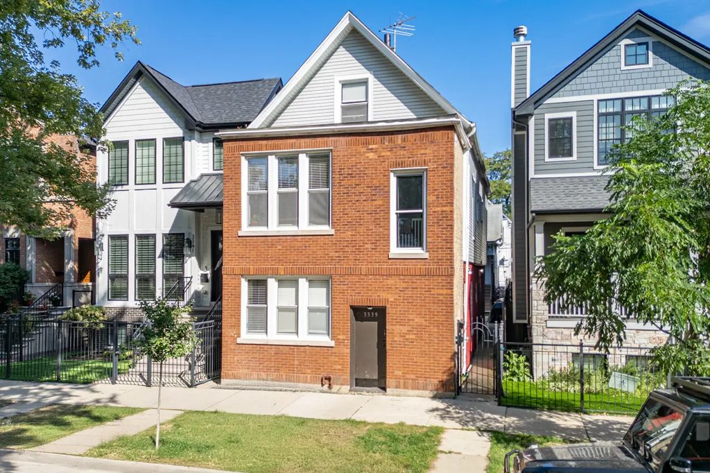 3339 N Hamilton Avenue, Chicago