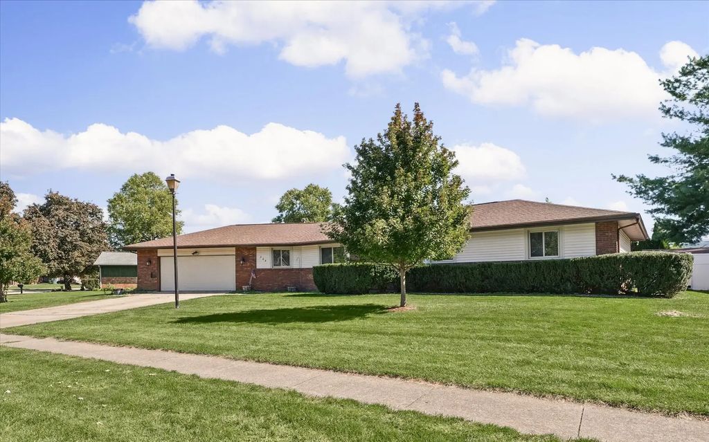 304 Carrie Avenue, Urbana