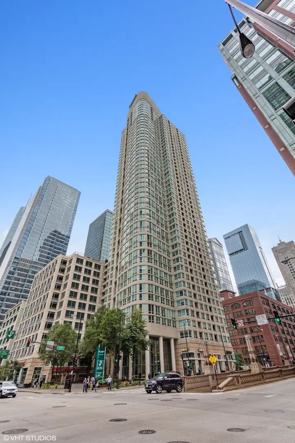 345 N Lasalle Drive 3004, Chicago