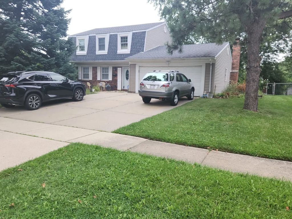 25 Emerson Drive, Schaumburg