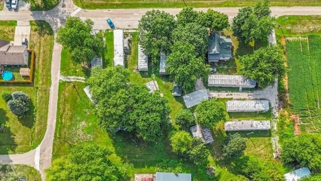 220 N Poplar Street, Ludlow