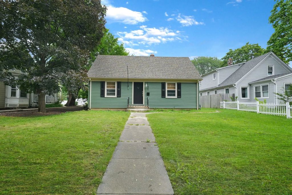 507 W Wesley Street 2, Wheaton