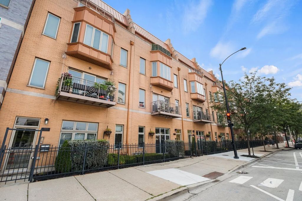 1911 S State Street 1, Chicago