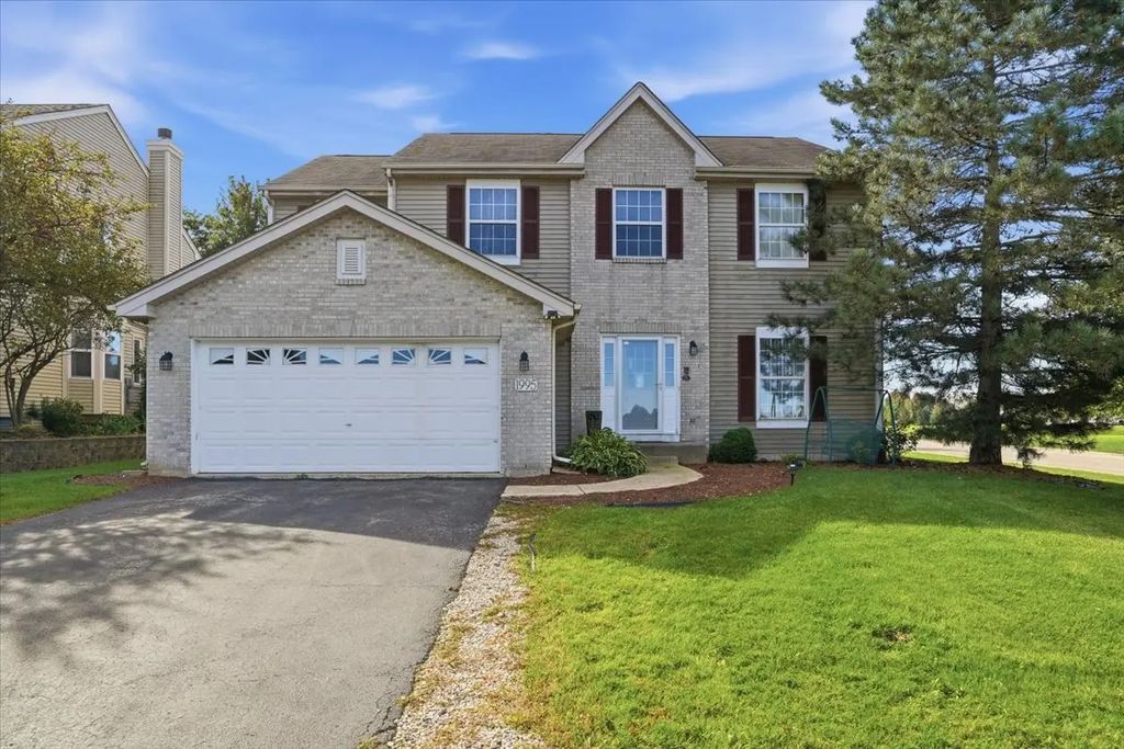 1995 W Meadowview Drive, Round Lake