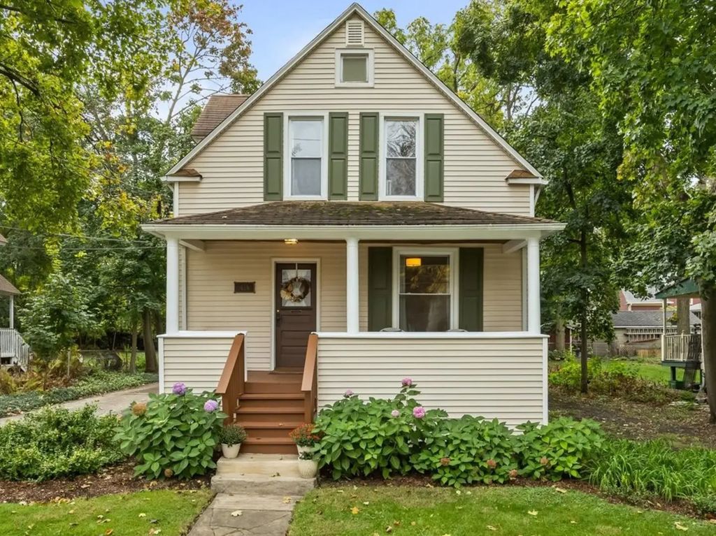 414 E Liberty Drive, Wheaton
