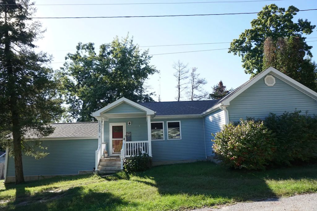 10865 E Seneca Lane, Walkerton