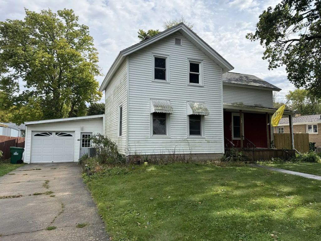 124 S Elm Street, Franklin Grove