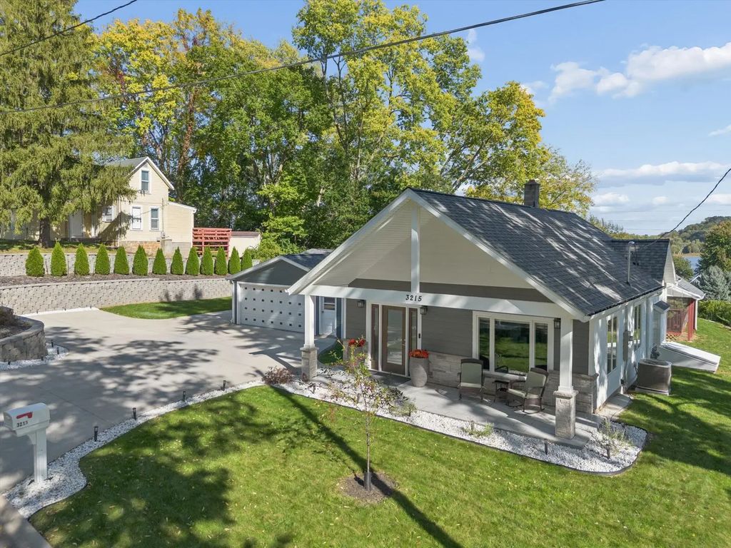 3215 Garfield Street, Clinton