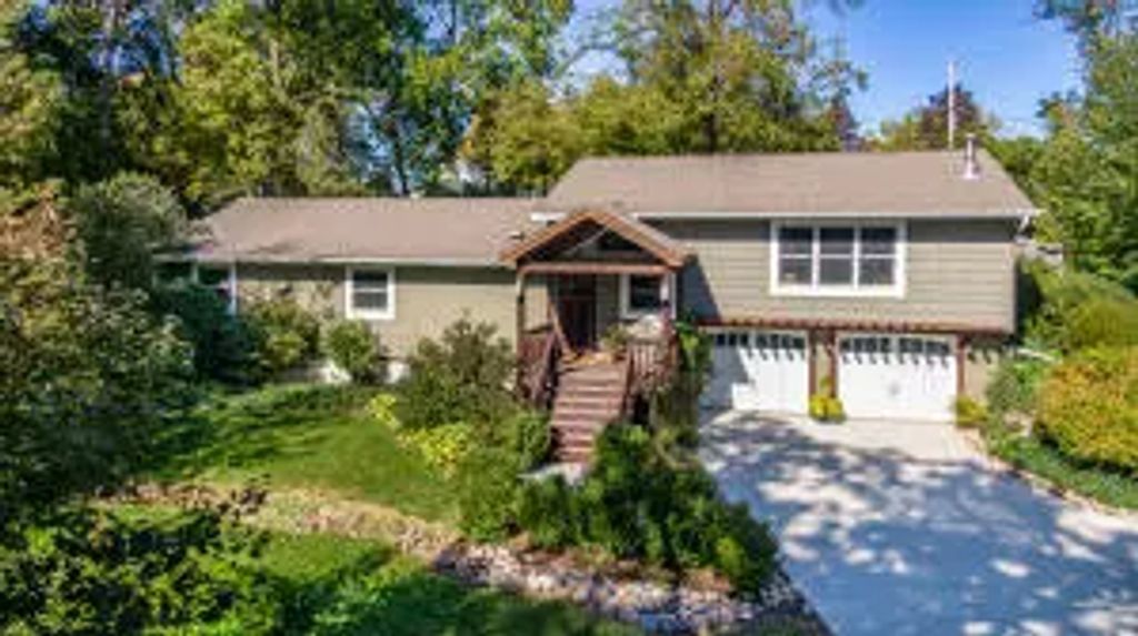 24320 77th Street, Paddock Lake