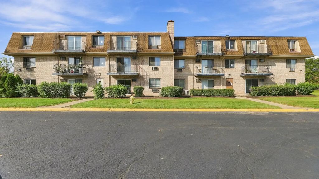281 Shorewood Drive 1d, Glendale Heights