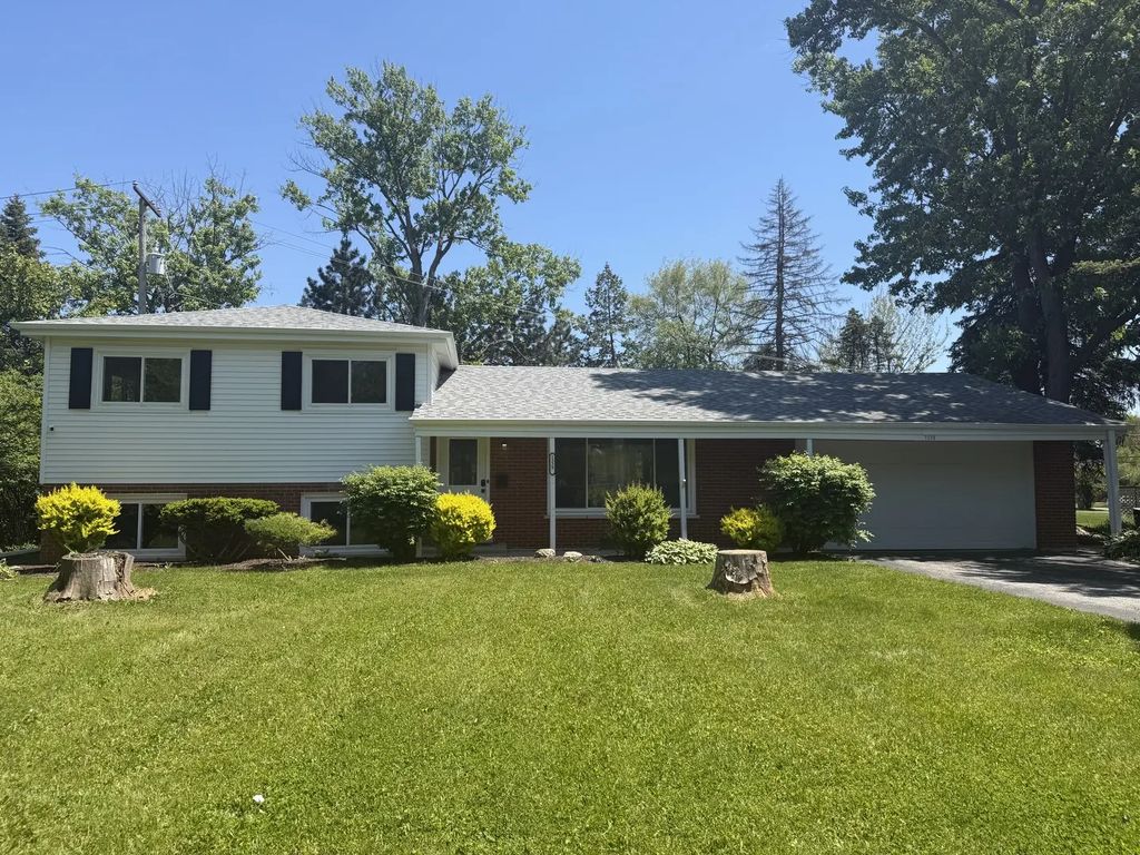 1339 Heather Road, Homewood