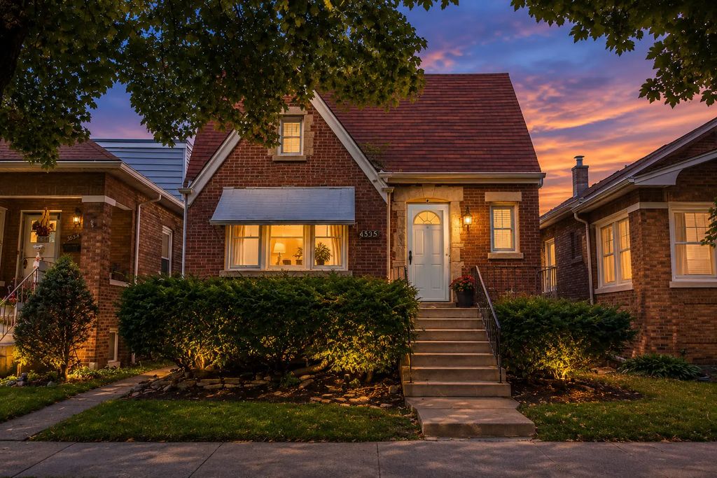 3530 Elmwood Avenue S, Berwyn
